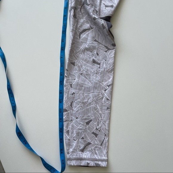 Athleta Palm All 7/8 Tight Legging Pant Gray Size Small - Picture 12 of 12